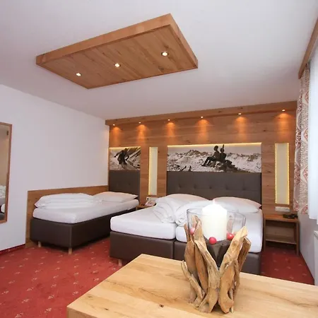Hotel Garni Corinna Ischgl Exterior photo